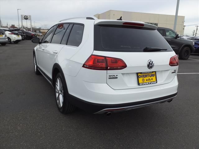 2017 Volkswagen Golf Alltrack SE