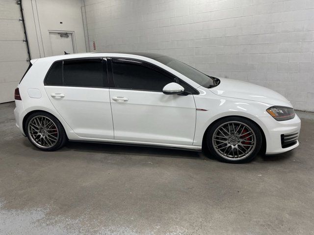 2017 Volkswagen Golf GTI SE