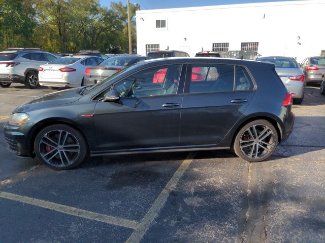 2017 Volkswagen Golf GTI Sport