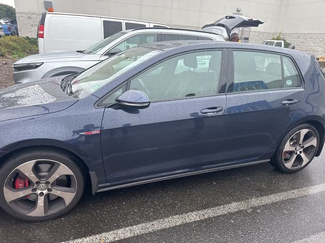 2017 Volkswagen Golf GTI 