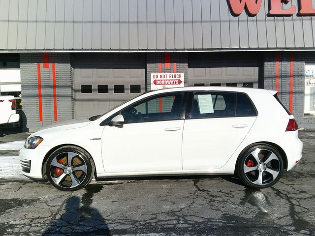 2017 Volkswagen Golf GTI SE