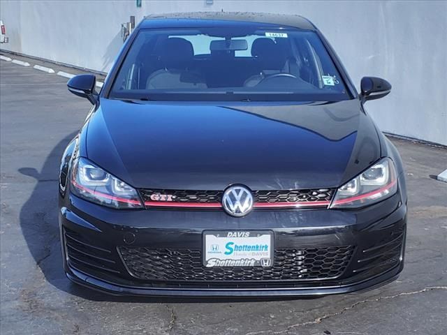 2017 Volkswagen Golf GTI SE