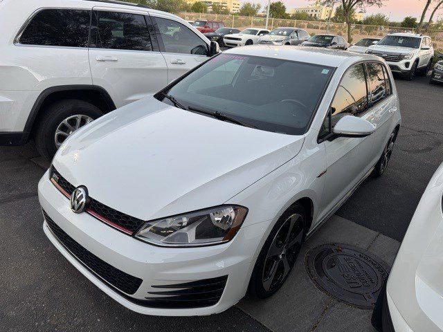 2017 Volkswagen Golf GTI S