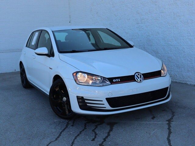 2017 Volkswagen Golf GTI S