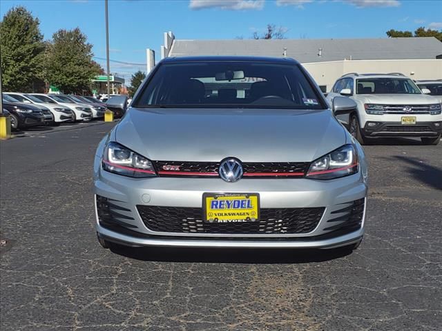 2017 Volkswagen Golf GTI SE