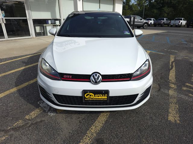 2017 Volkswagen Golf GTI SE