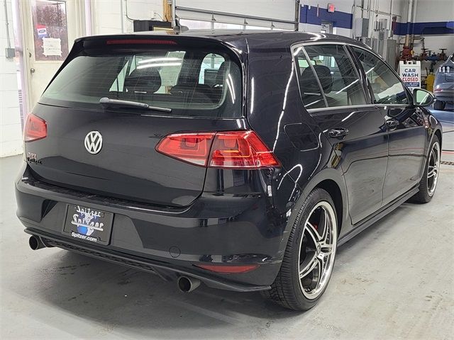 2017 Volkswagen Golf GTI 