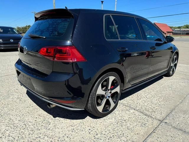 2017 Volkswagen Golf GTI SE