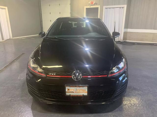 2017 Volkswagen Golf GTI SE