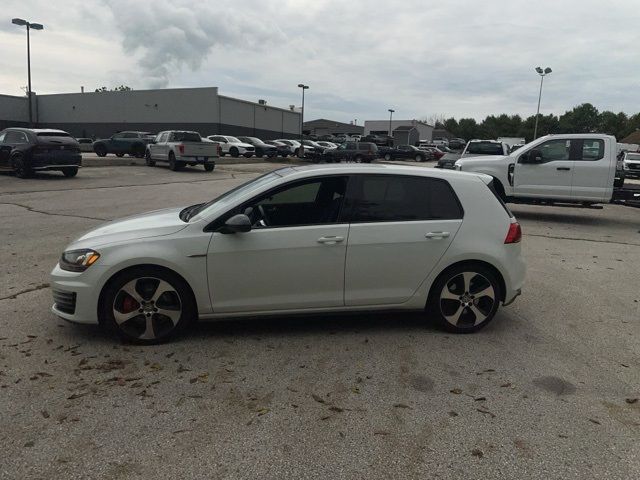 2017 Volkswagen Golf GTI Sport