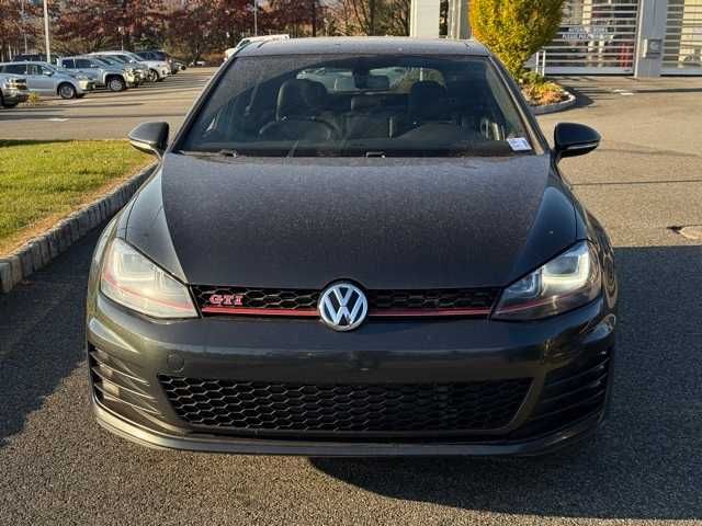 2017 Volkswagen Golf GTI Sport