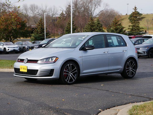 2017 Volkswagen Golf GTI Sport