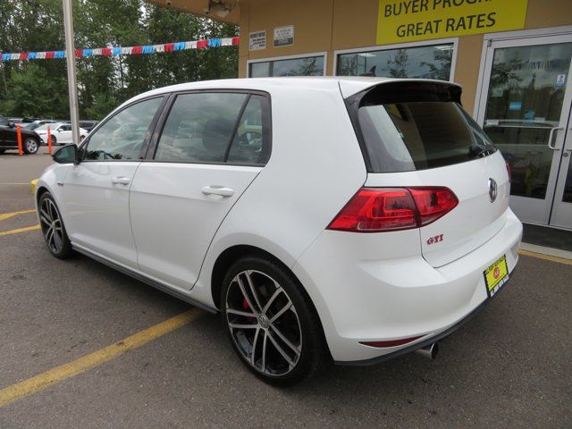 2017 Volkswagen Golf GTI Sport