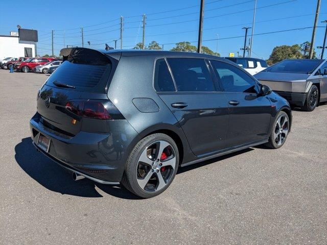 2017 Volkswagen Golf GTI Sport