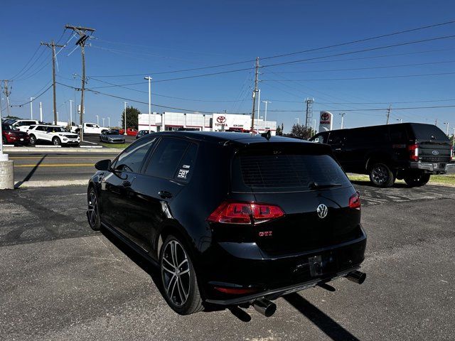 2017 Volkswagen Golf GTI Sport