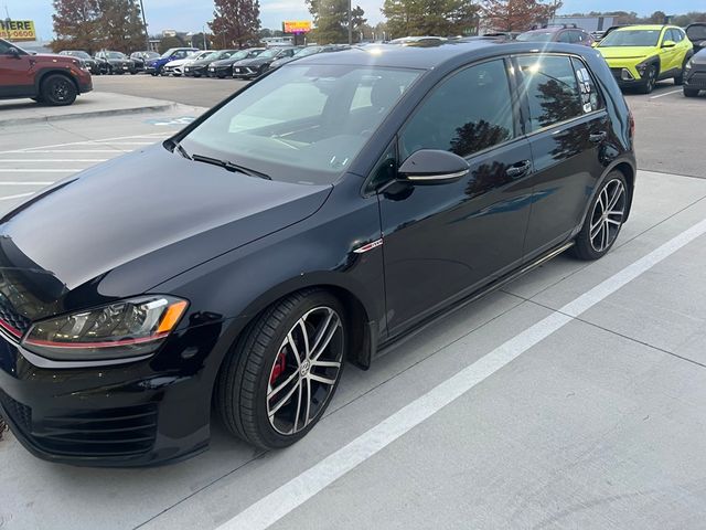 2017 Volkswagen Golf GTI Sport