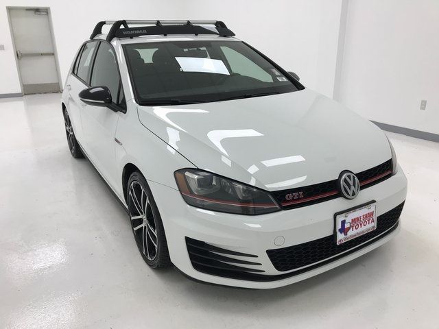 2017 Volkswagen Golf GTI Sport