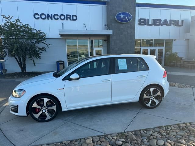 2017 Volkswagen Golf GTI SE