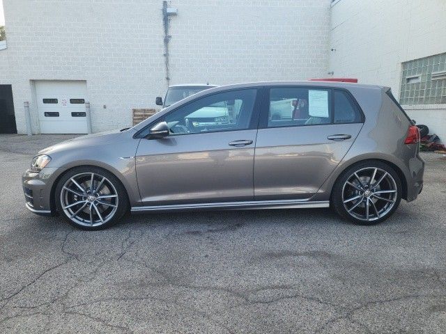 2017 Volkswagen Golf R Base