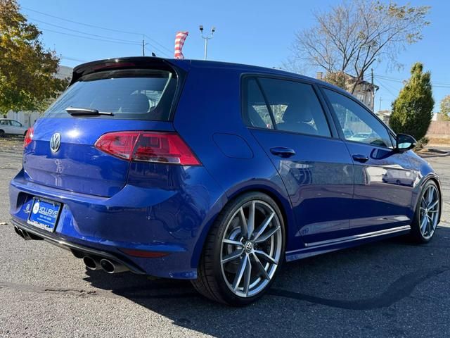 2017 Volkswagen Golf R Base