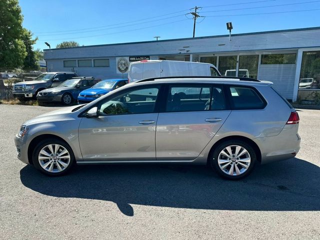 2017 Volkswagen Golf SportWagen S