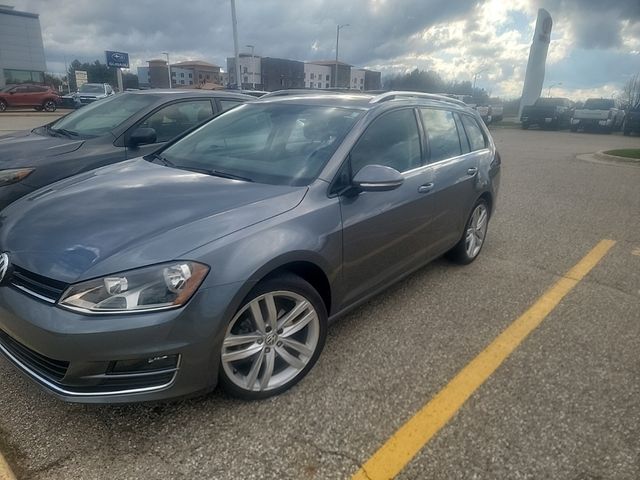 2017 Volkswagen Golf SportWagen 