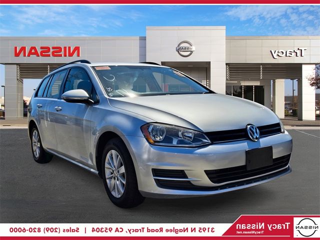 2017 Volkswagen Golf SportWagen S