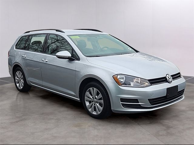 2017 Volkswagen Golf SportWagen S