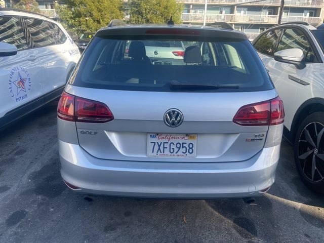 2017 Volkswagen Golf SportWagen S