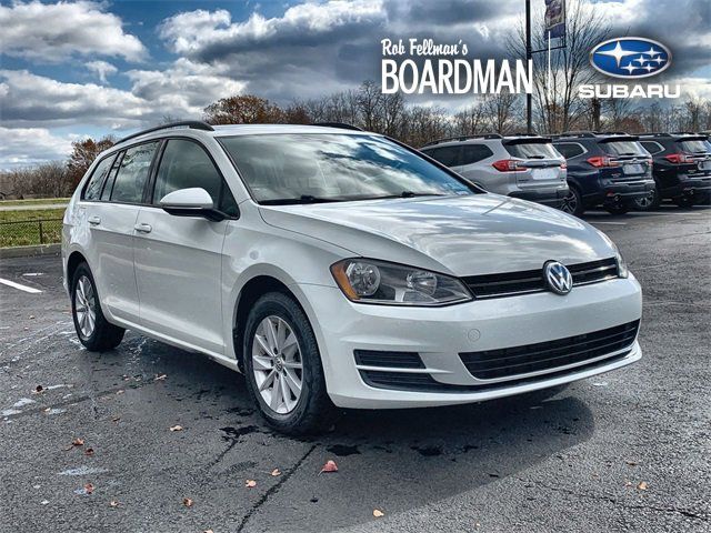 2017 Volkswagen Golf SportWagen S