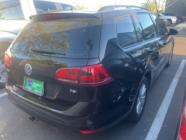 2017 Volkswagen Golf SportWagen S