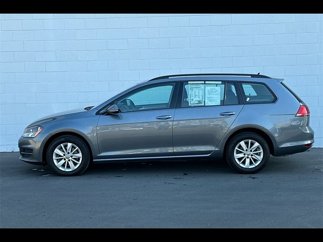 2017 Volkswagen Golf SportWagen S