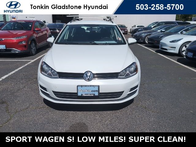 2017 Volkswagen Golf SportWagen S