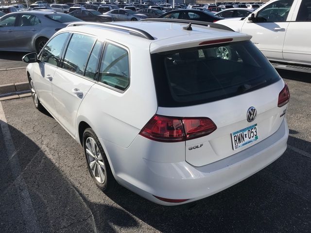 2017 Volkswagen Golf SportWagen S