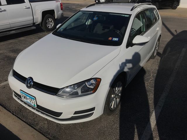 2017 Volkswagen Golf SportWagen S