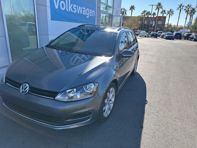 2017 Volkswagen Golf SportWagen SE