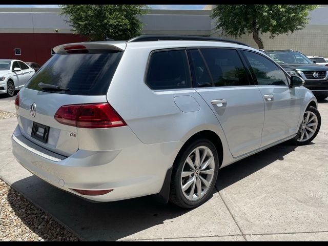 2017 Volkswagen Golf SportWagen SE