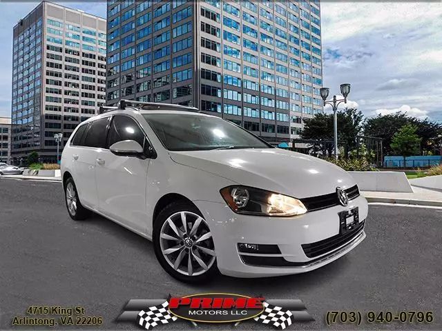 2017 Volkswagen Golf SportWagen SE