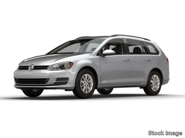 2017 Volkswagen Golf SportWagen S