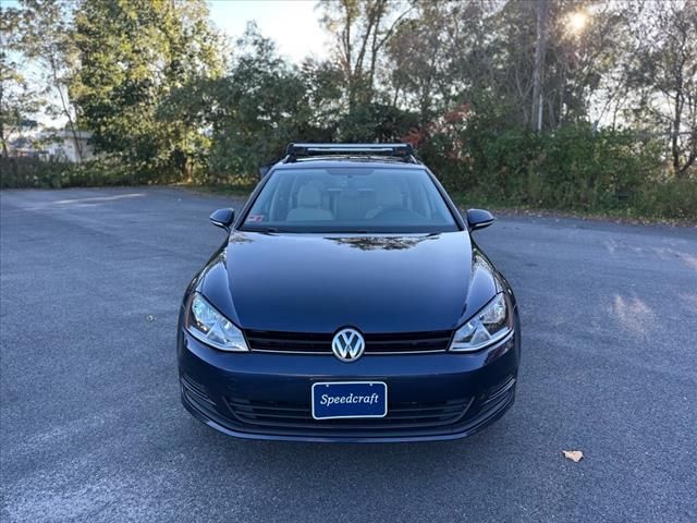 2017 Volkswagen Golf SportWagen S