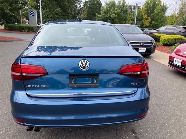 2017 Volkswagen Jetta 1.8T SEL Premium