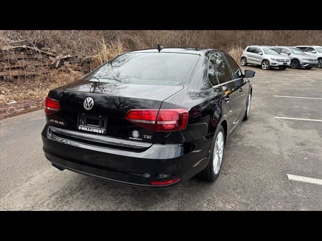 2017 Volkswagen Jetta 1.8T SEL