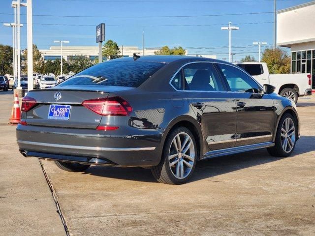 2017 Volkswagen Passat R-Line Comfort