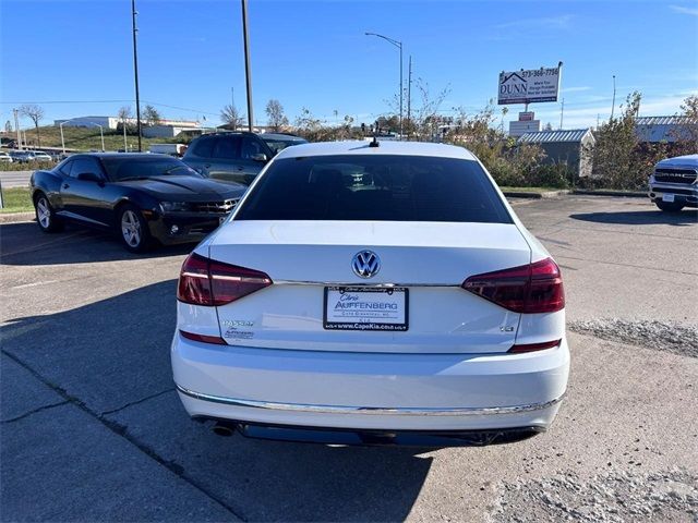 2017 Volkswagen Passat R-Line Comfort