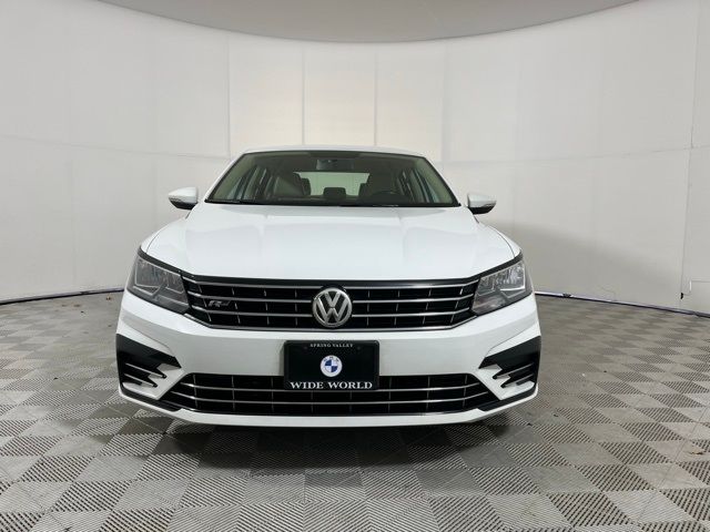 2017 Volkswagen Passat R-Line Comfort