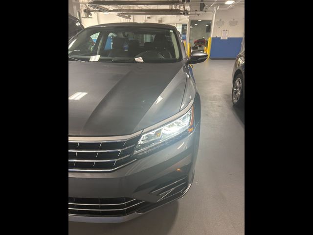 2017 Volkswagen Passat R-Line Comfort