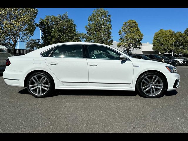 2017 Volkswagen Passat R-Line Comfort