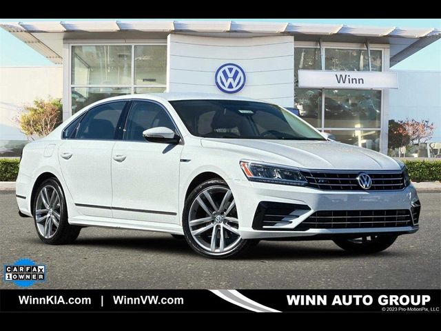 2017 Volkswagen Passat R-Line Comfort