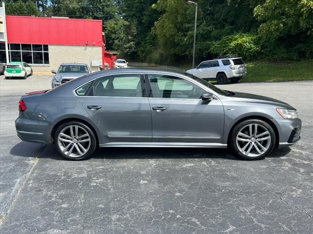 2017 Volkswagen Passat R-Line Comfort