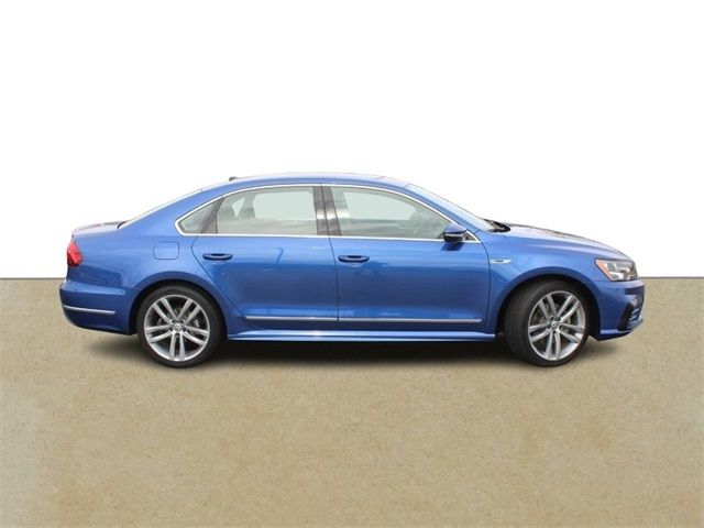 2017 Volkswagen Passat R-Line Comfort